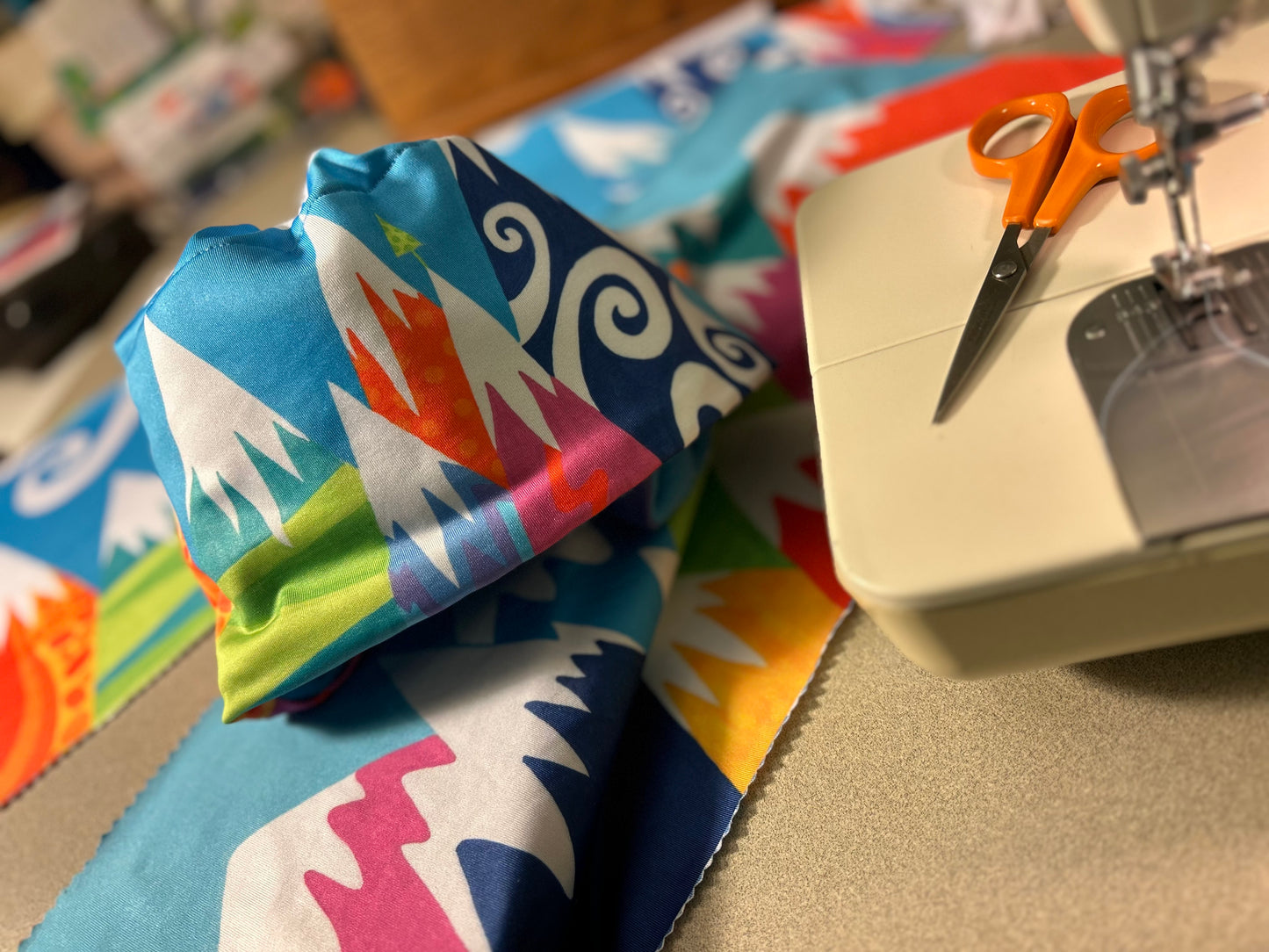 Nordic Hat: Mountain Peaks