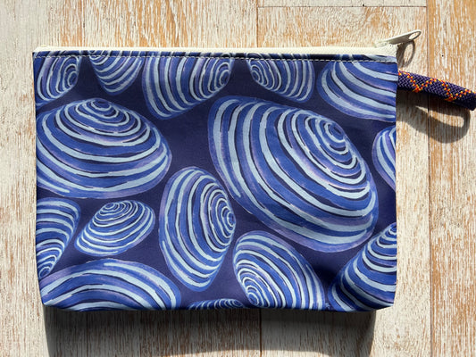 Diddy Bag: Clams on Blue