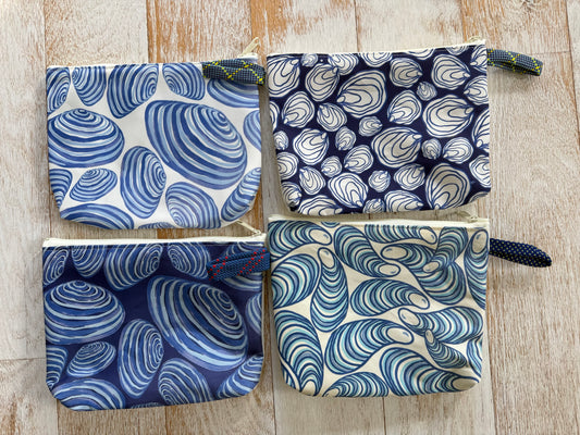 Diddy Bag: Oysters on Blue