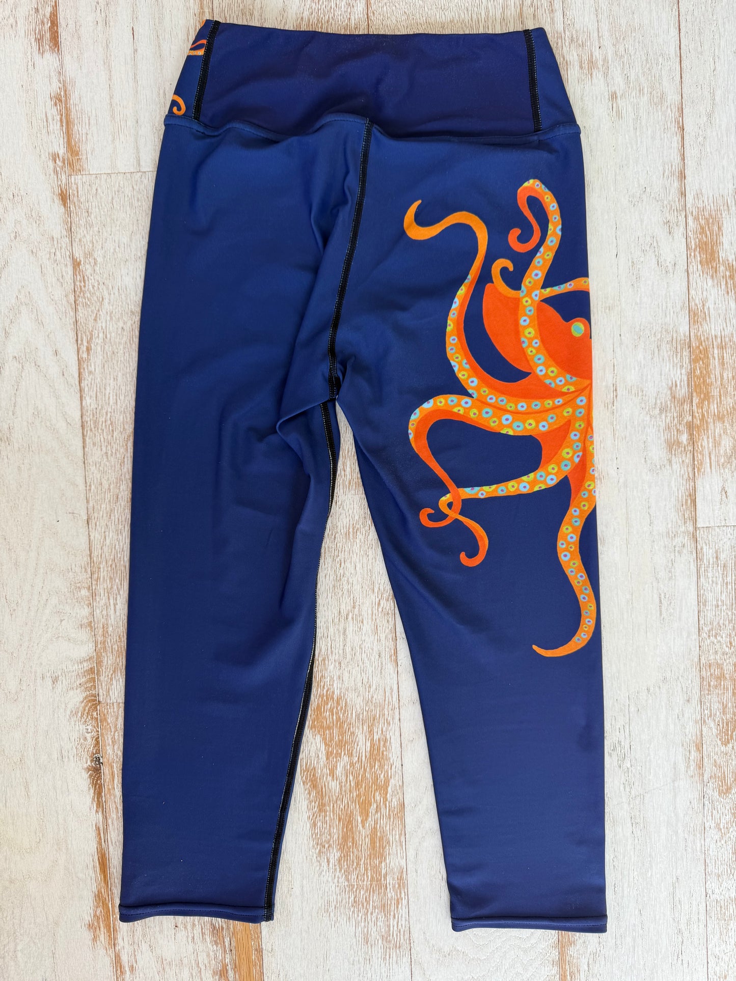 Dancing Octopus Midnight Capris