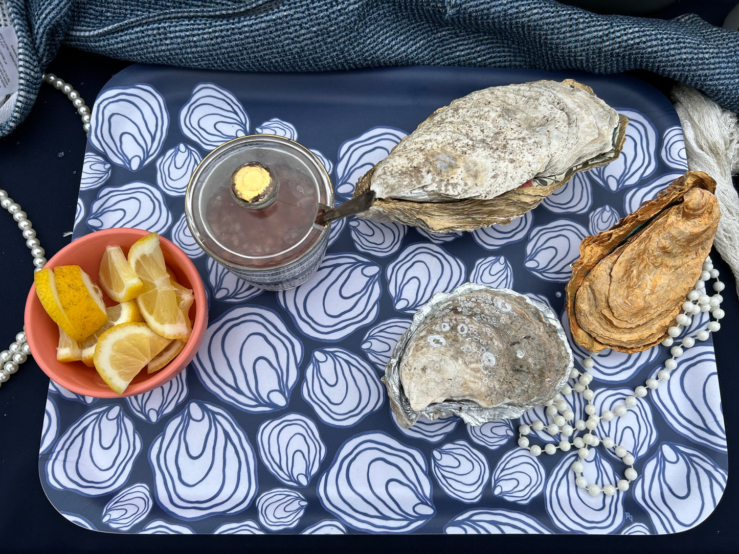 Large Tray: Oysters on Blue